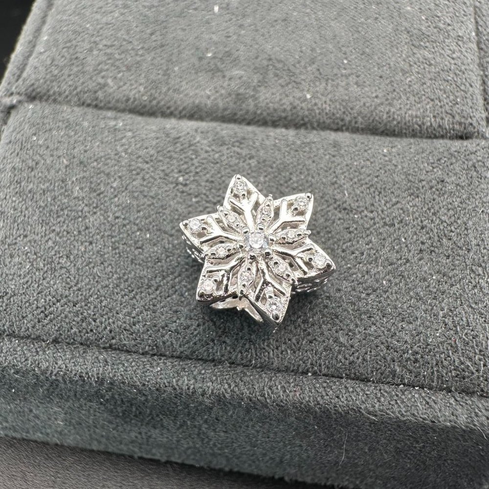 Mrs. Jewel Design 925 Stering Silver & Zircon Charm